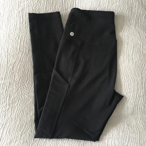 Zella Leggings (Cropped) - Small - Picture 3 of 5